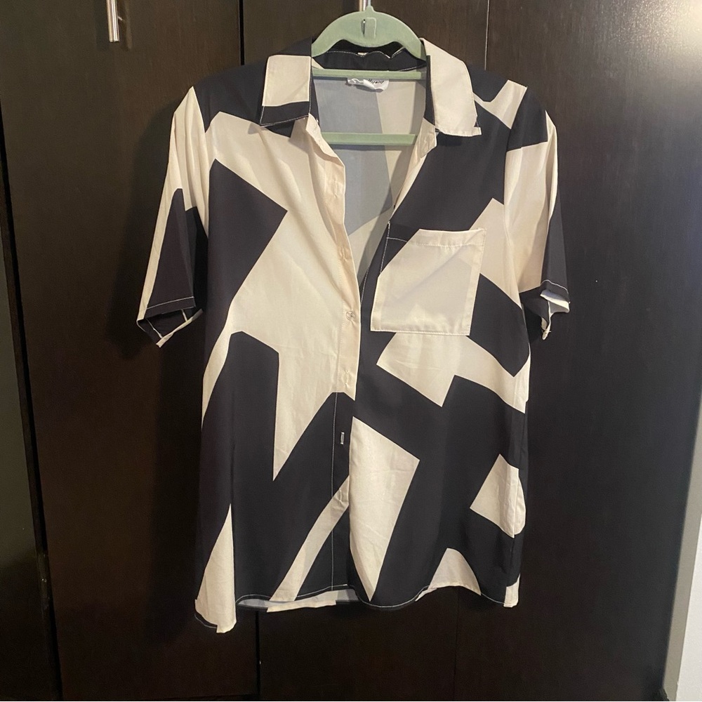 Short sleeve button down shirt